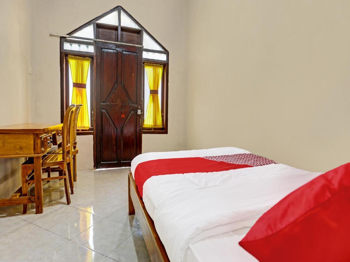 Oyo 91261 Cita Suraya Homestay Banyuwangi  Eksteriør bilde