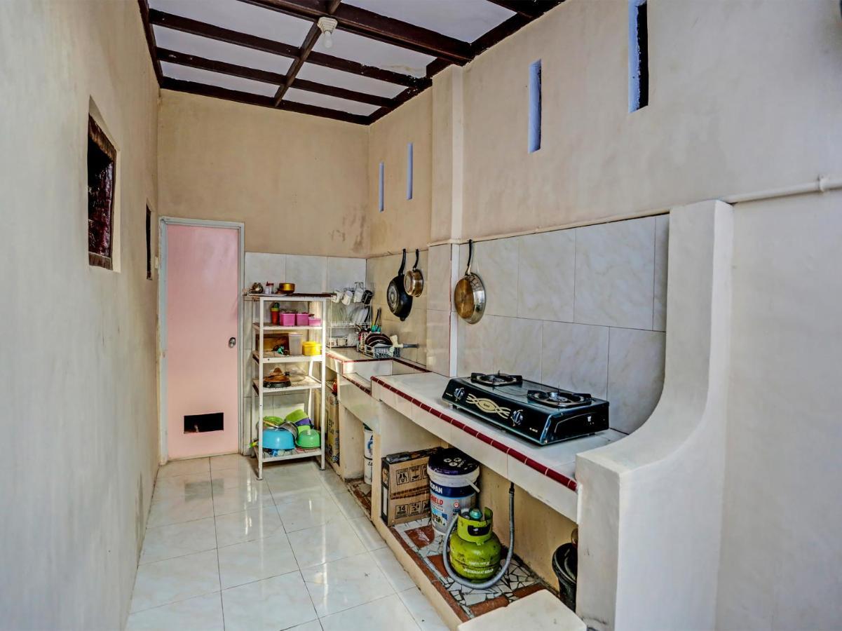 Oyo 91261 Cita Suraya Homestay Banyuwangi  Eksteriør bilde